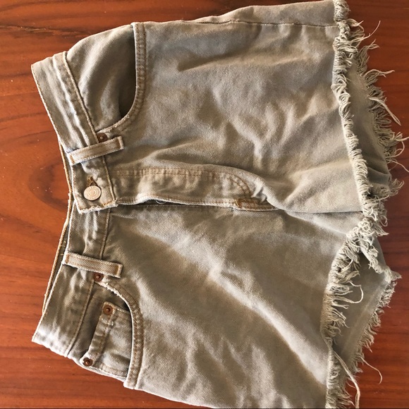 Vintage Levi shorts - Picture 1 of 2